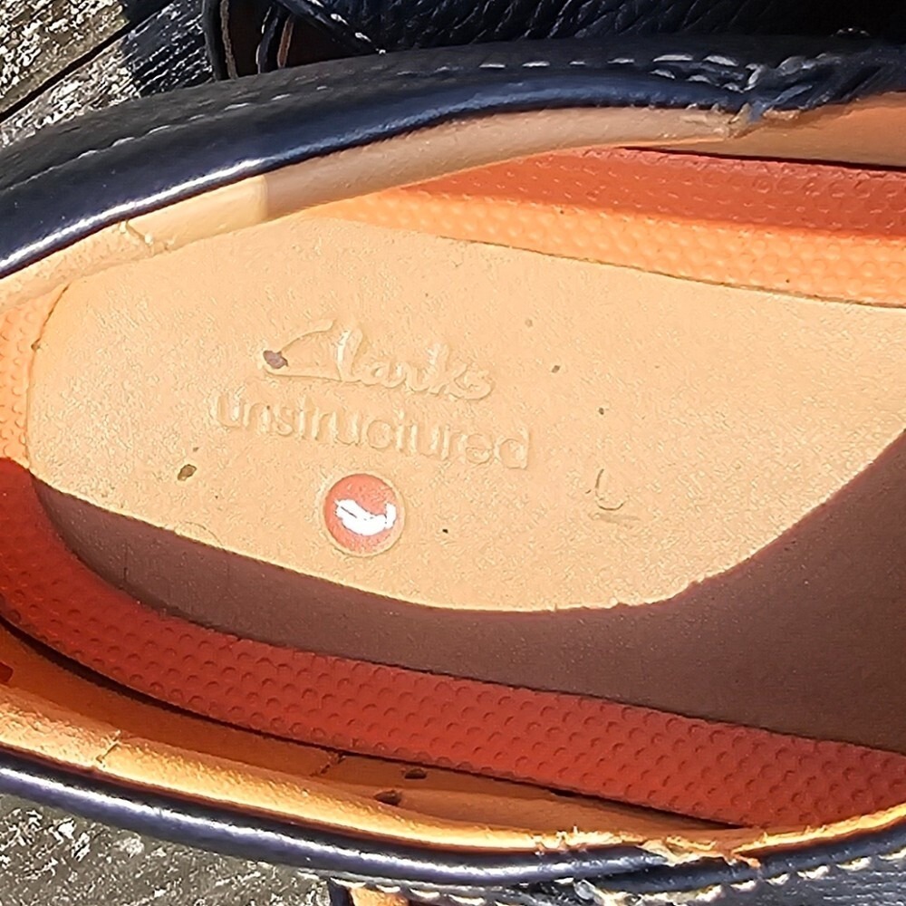 Clarks Unstructured Unloop Black Pebbled Leather … - image 3